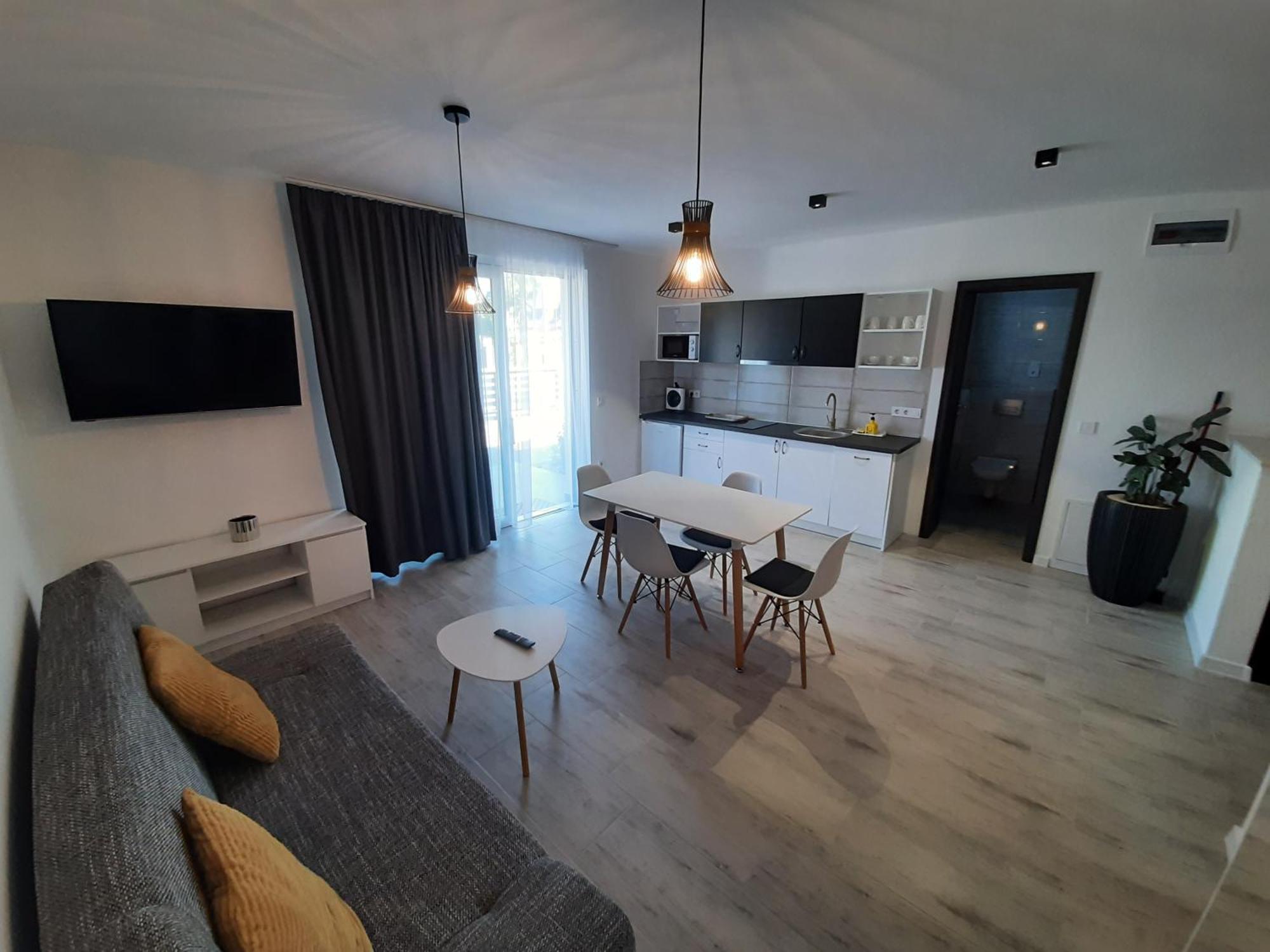 Ancsi Apartmanhaz 巴拉通雷勒 外观 照片